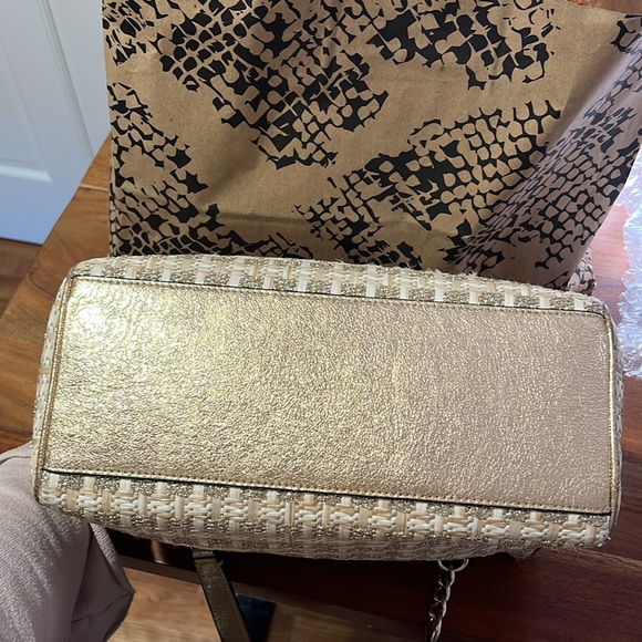 Coal Fremantle metallic woven 👜 tote - Picture 5 of 7